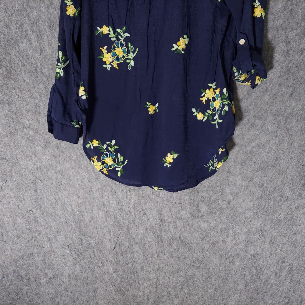 Anthropologie Figueroa & Flower Blouse M Navy Crepe Embroidered Roll Tab Sleeve - Picture 6 of 7